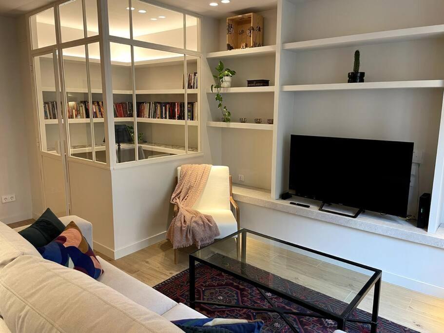 New Luxury 2 Bd 2 Bth - Gran Via/chueca Apartment *