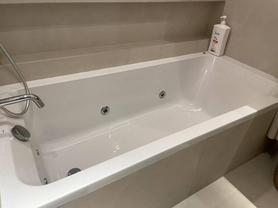 New Luxury 2 Bd 2 Bth - Gran Via/chueca