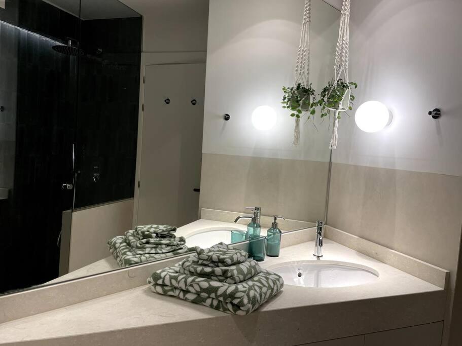 New Luxury 2 Bd 2 Bth - Gran Via/chueca Apartment Madrid